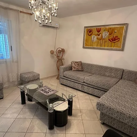 Cosy Staycation 3, * Tirana